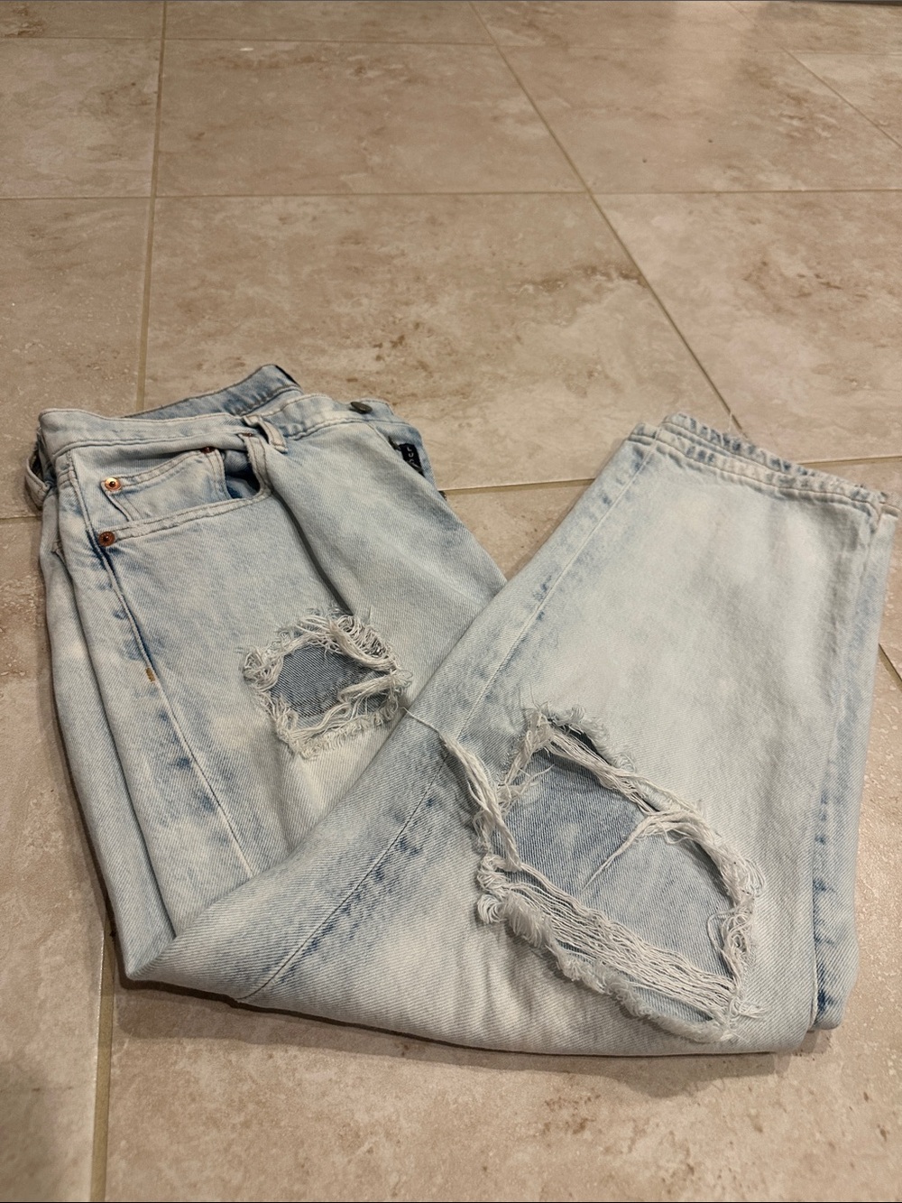 Lucky Brand Light Wash Distressed Boyfriend Jeans